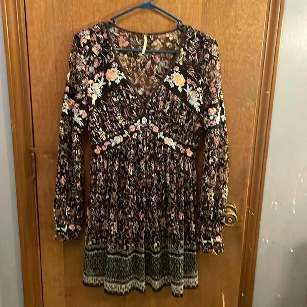 Free People Cherry Blossom Lace Accordion Mini Dress Sz 6 - Picture 5 of 8
